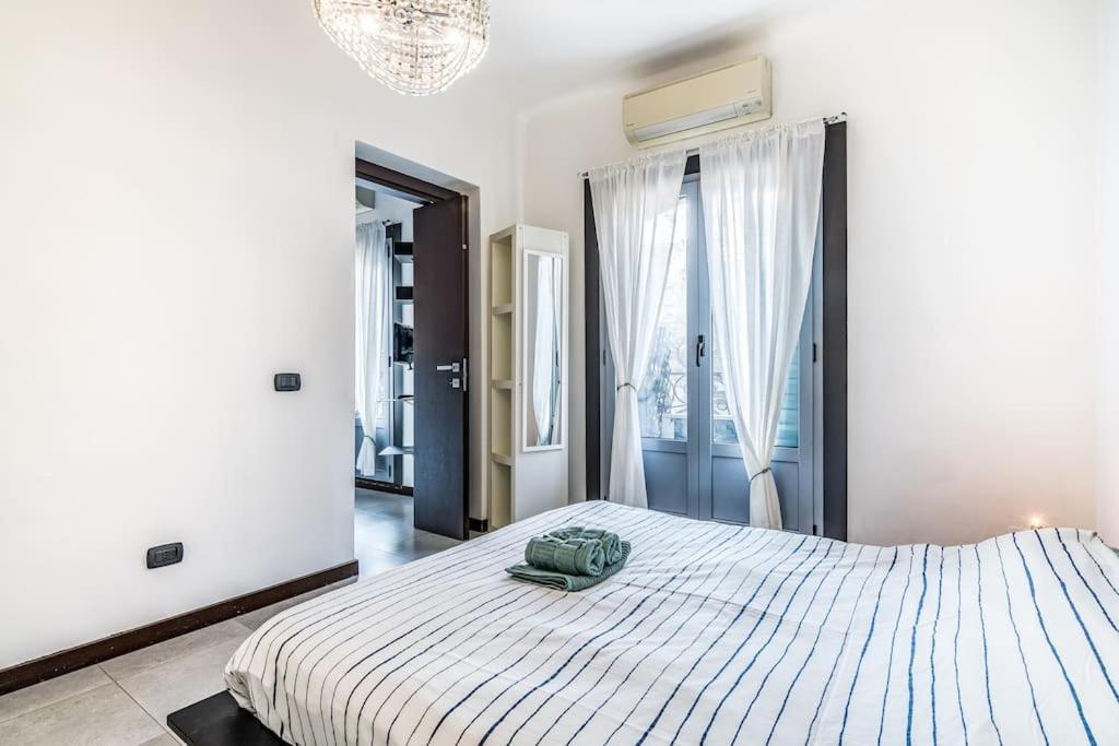 Ad Un Passo Dal Duomo Elegante Appartamento Wifi Milano Ngoại thất bức ảnh